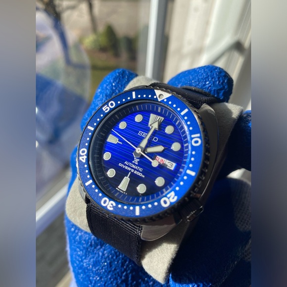 SOLD: Seiko Prospex Turtle - “Save the Ocean” - 45mm Automatic Dive Watch - Picture 4 of 5